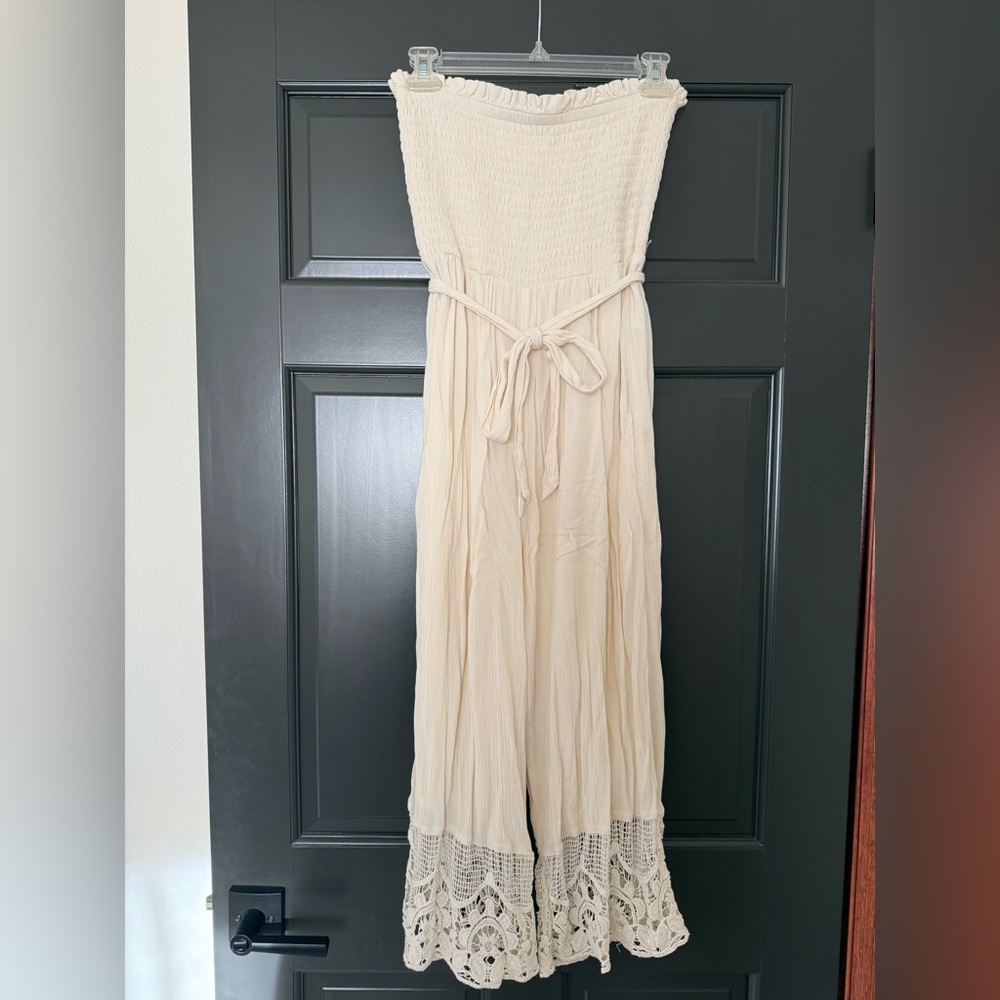 American Eagle Outfitters Strapless Cropped Cream Jumpsuit Size Small